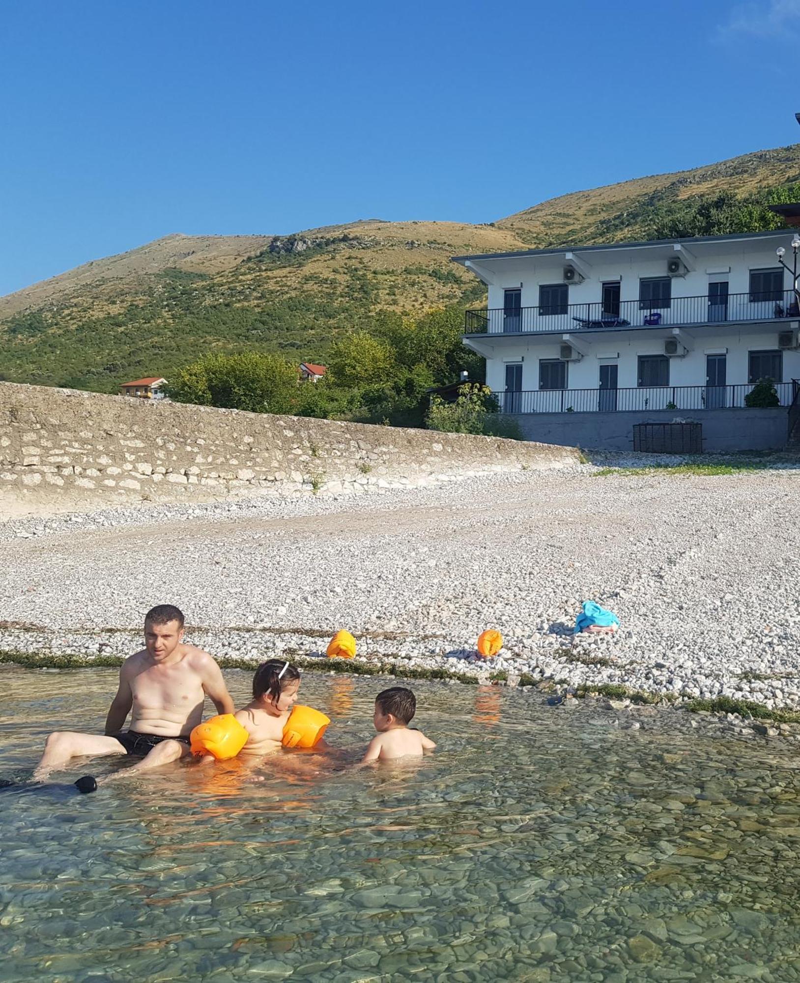 Rooms Lake View Balani Restaurant Shkoder Luaran gambar